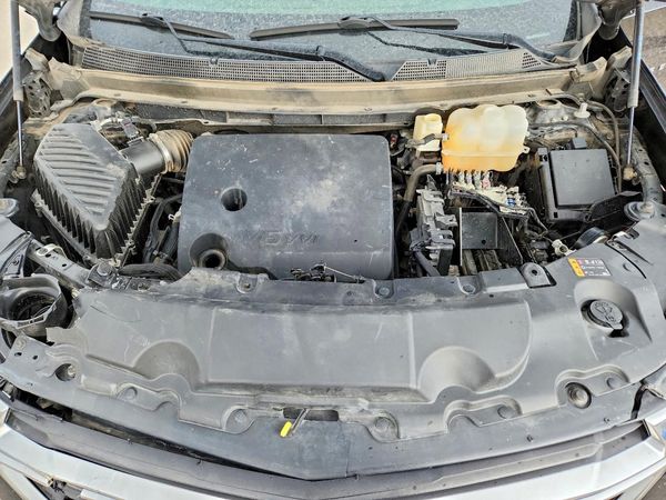 2022 CHEVROLET TRAVERSE LS — Engine bay