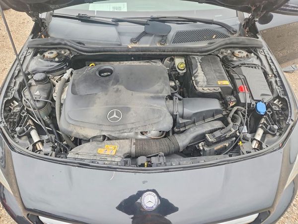 2014 MERCEDES-BENZ CLA CLA250 — Engine bay