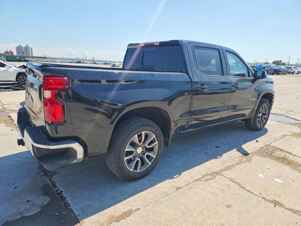 2022 CHEVROLET SILVERADO LT — PSRA
