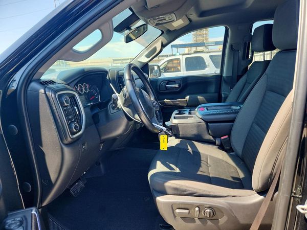 2022 CHEVROLET SILVERADO LT — DENT