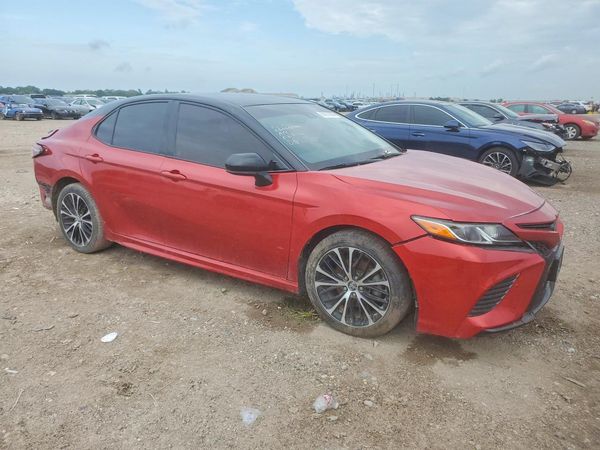 2019 TOYOTA CAMRY L/LE/SE/XLE — Passenger 3/4