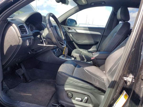 2017 AUDI Q3 quattro Premium — DENT