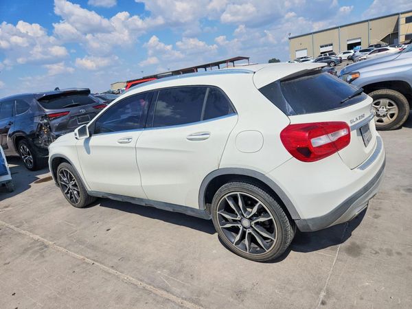 2016 MERCEDES-BENZ GLA-CLASS GLA250