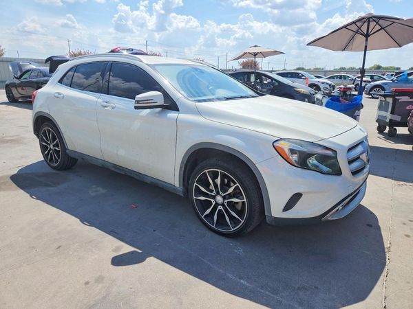 2016 MERCEDES-BENZ GLA-CLASS GLA250