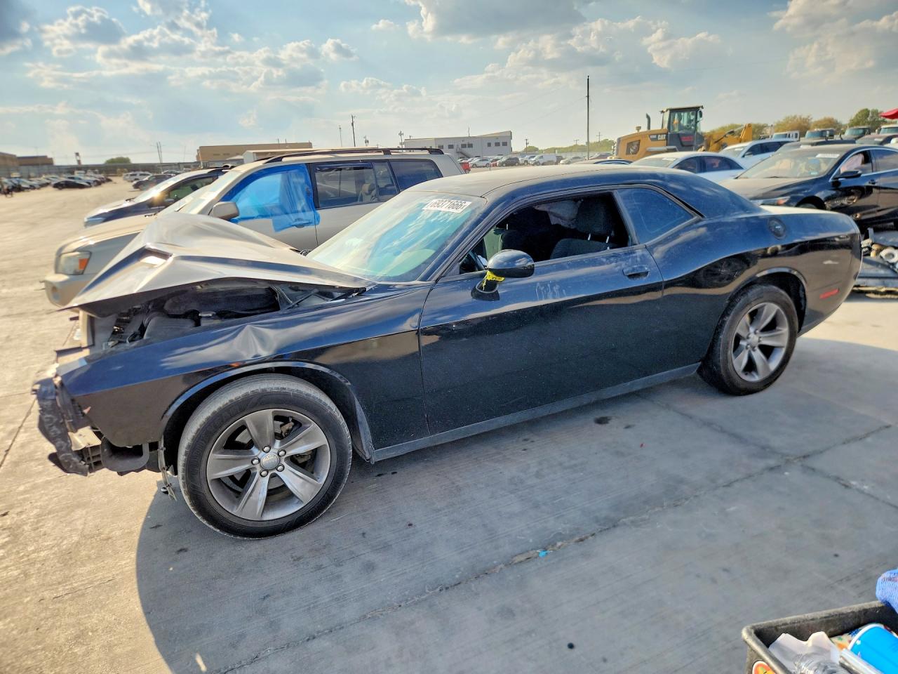 2016 DODGE CHALLENGER SXT — Front 3/4
