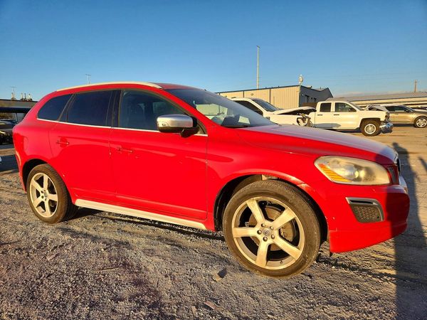 2013 VOLVO XC60 — Passenger 3/4