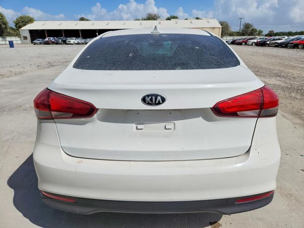 2017 KIA FORTE LX Base