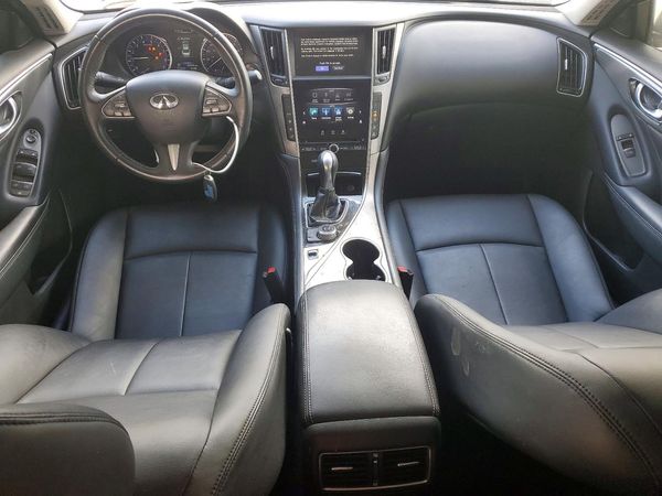 2017 INFINITI Q50