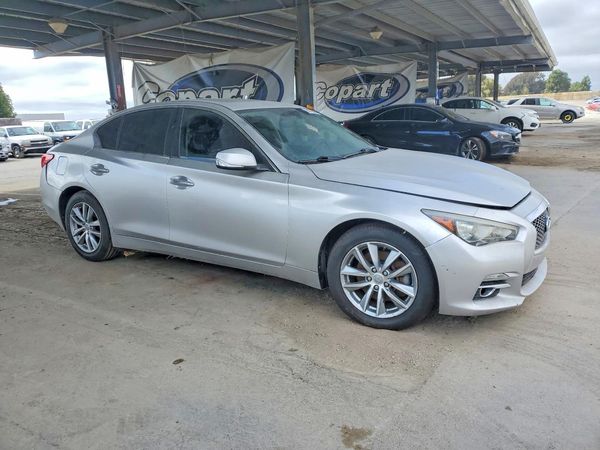 2017 INFINITI Q50