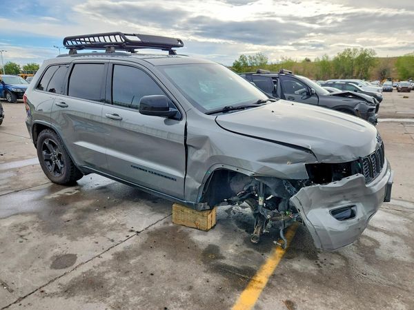 2019 JEEP GRAND CHEROKEE — Passenger 3/4