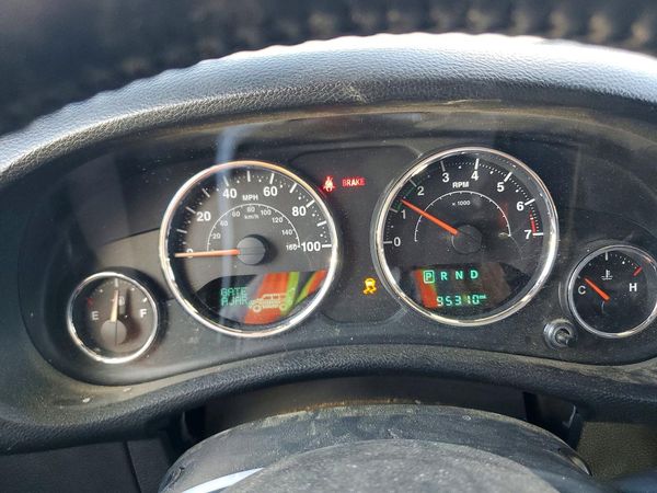 2016 JEEP WRANGLER UNLIMITED Sahara — ODOM