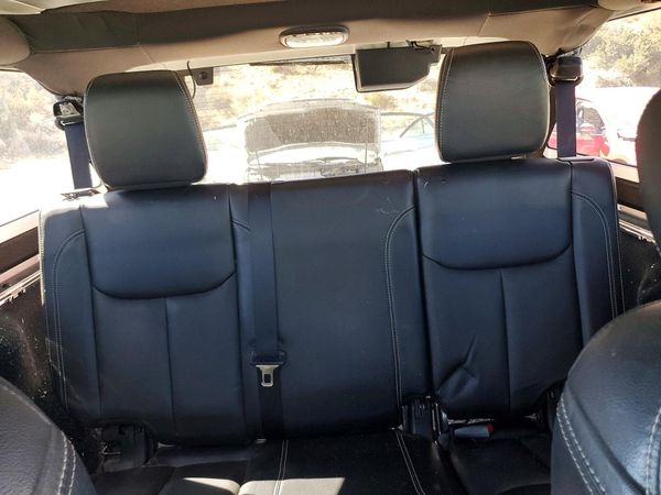 2016 JEEP WRANGLER UNLIMITED Sahara — SUVN
