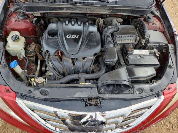 2013 HYUNDAI SONATA — Engine bay