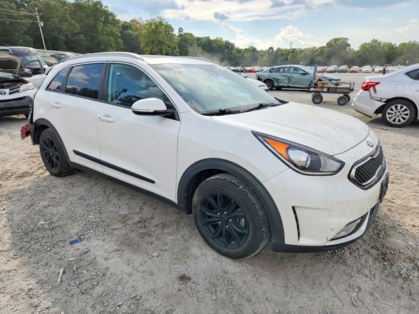 2018 KIA NIRO — Passenger 3/4