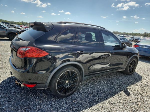 2012 PORSCHE CAYENNE — PSRA