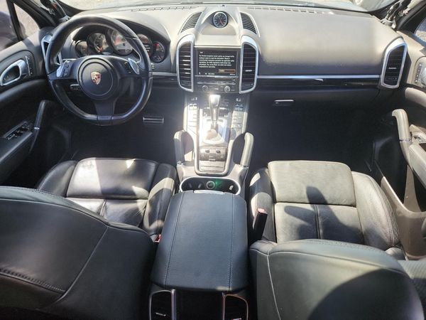 2012 PORSCHE CAYENNE — CKPT