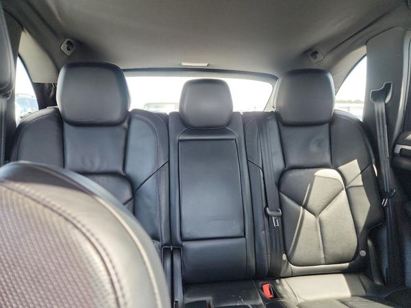 2012 PORSCHE CAYENNE — SUVN