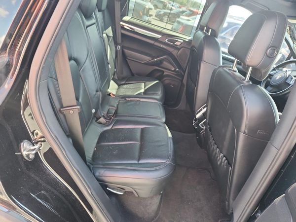2012 PORSCHE CAYENNE — PSRS