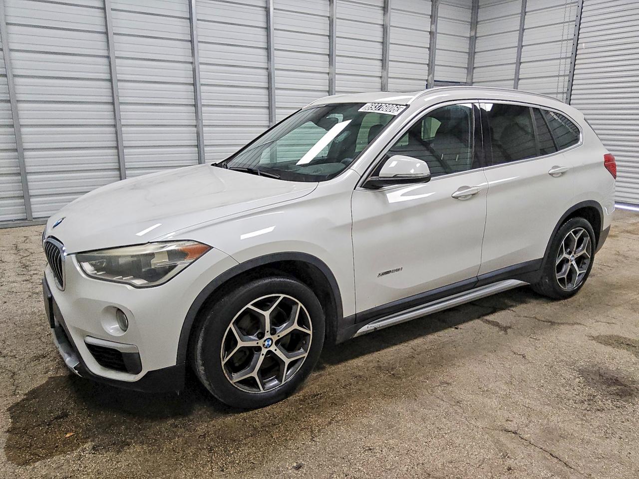 2016 BMW X1 xDrive28i — Front 3/4