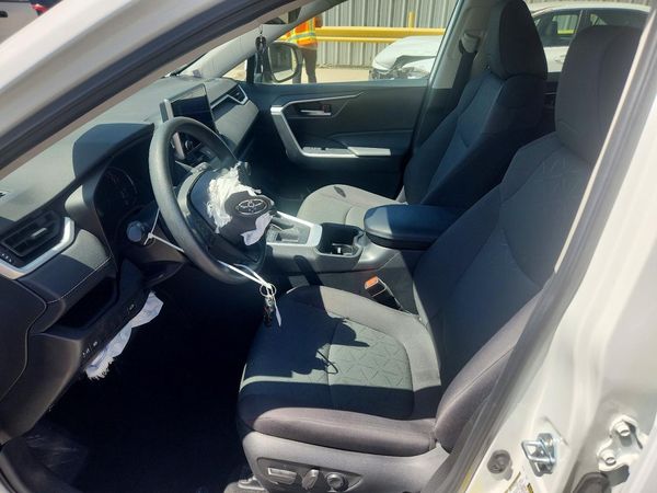 2024 TOYOTA RAV4 — DENT