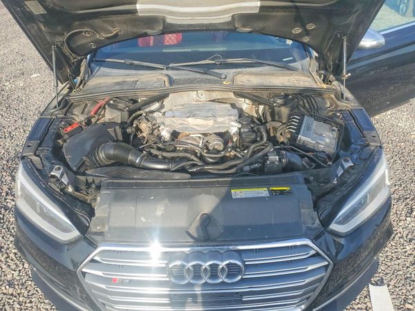2018 AUDI S5 — Engine bay