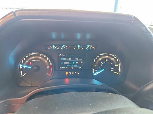 2019 FORD F150 — Engine bay