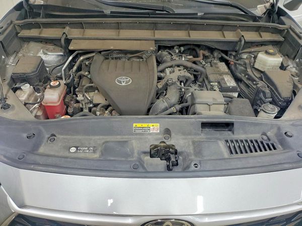 2023 TOYOTA HIGHLANDER — Engine bay