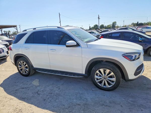 2020 MERCEDES-BENZ GLE — Passenger 3/4