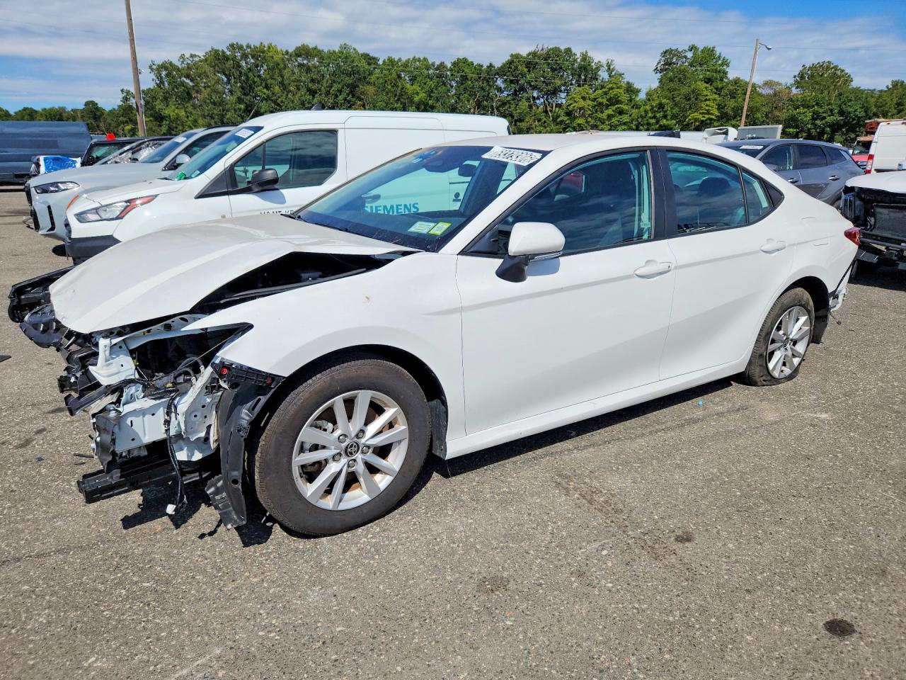 2026 TOYOTA CAMRY — Front 3/4