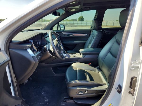 2023 CADILLAC XT6 — DENT