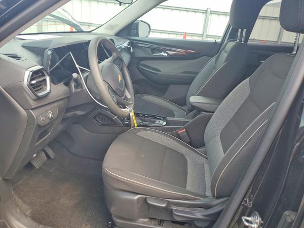 2024 CHEVROLET TRAILBLAZER LT — DENT