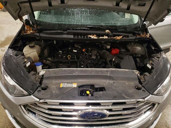 2020 FORD EDGE SEL — Engine bay