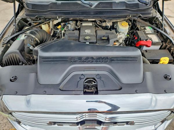 2019 RAM 2500 — Engine bay