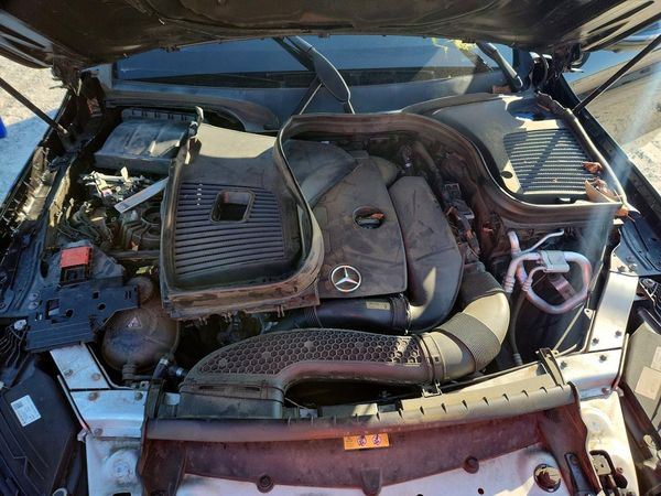 2020 MERCEDES-BENZ GLC-CLASS GLC300-4M — Engine bay