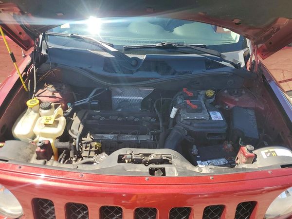 2016 JEEP PATRIOT LATITUDE FWD — Engine bay