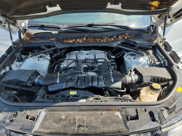 2019 LAND ROVER RANGEROVER HSE Dynamic — Engine bay