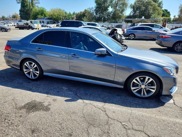 2016 MERCEDES-BENZ E — Passenger 3/4