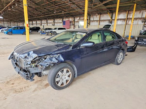 2013 HYUNDAI SONATA — DSFA — Front 3/4
