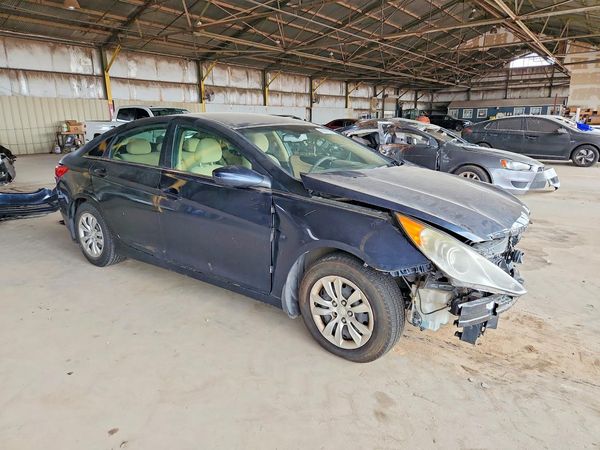 2013 HYUNDAI SONATA GLS/ GLS Popular — Passenger 3/4