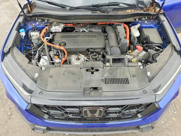2025 HONDA CR-V Sport — Engine bay