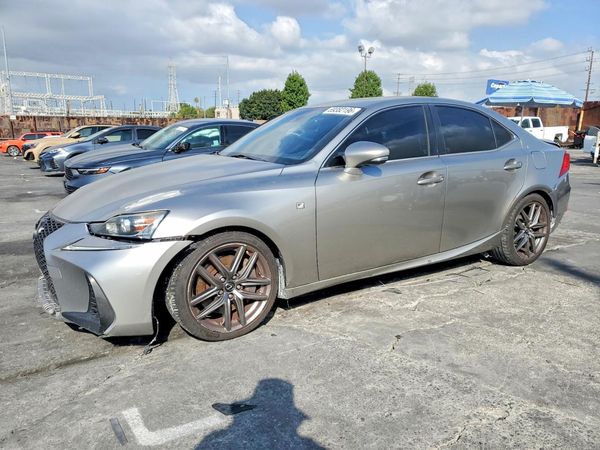 2017 LEXUS IS 200t — Front 3/4