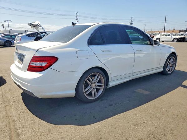 2014 MERCEDES-BENZ C C250