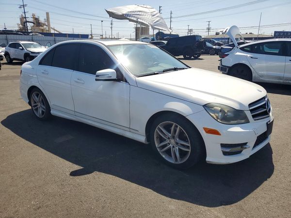 2014 MERCEDES-BENZ C C250