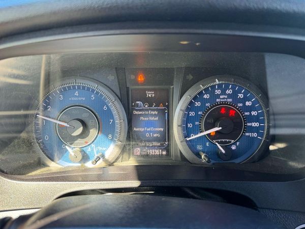 2016 TOYOTA SIENNA