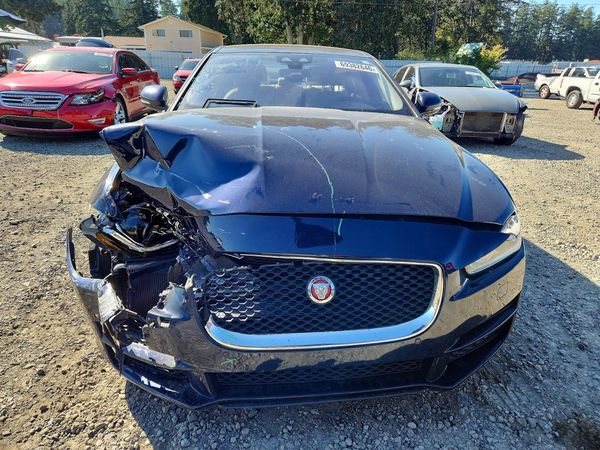 2019 JAGUAR XE Premium