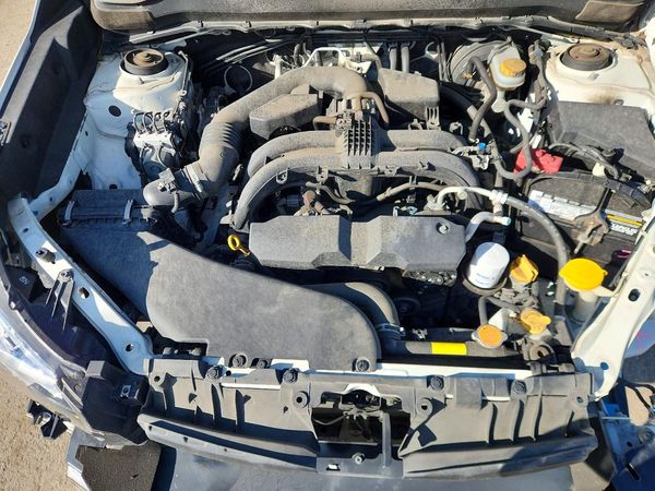 2018 SUBARU FORESTER — Engine bay