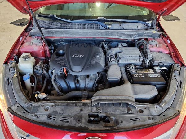 2013 KIA OPTIMA — Engine bay