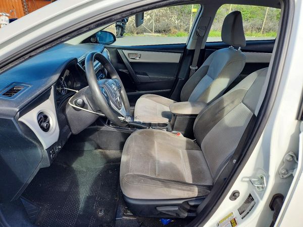 2017 TOYOTA COROLLA — DENT