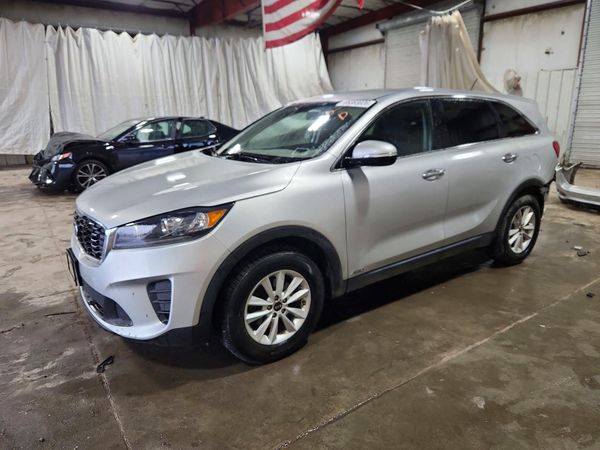 2020 KIA SORENTO — Front 3/4