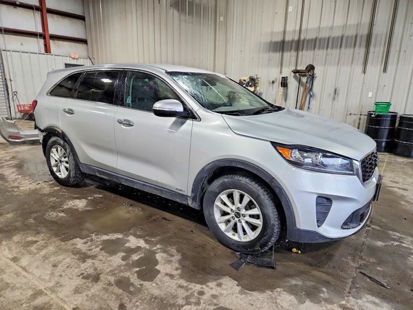 2020 KIA SORENTO — Passenger 3/4